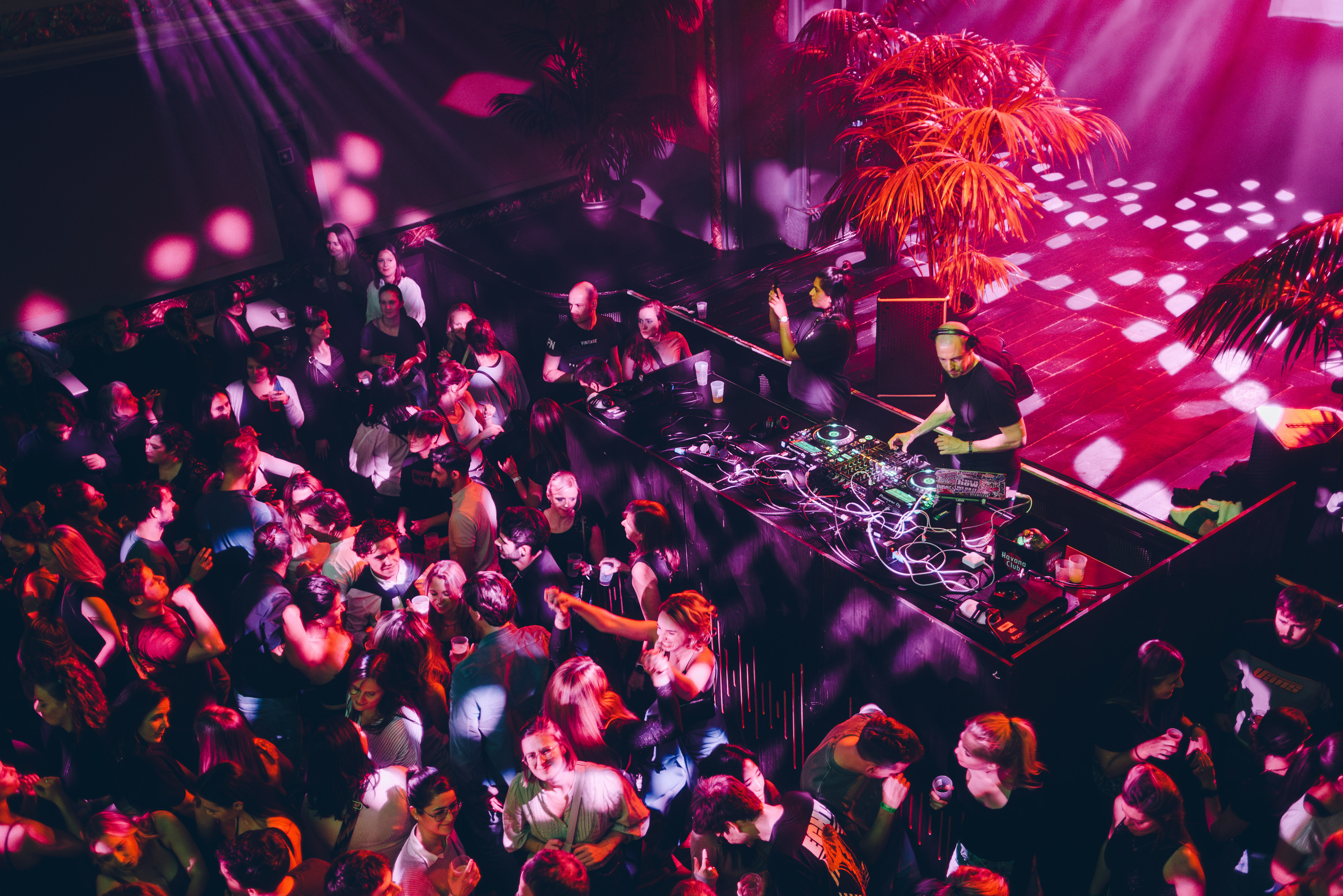 Je Boy Jordan DJ setup at a wedding venue