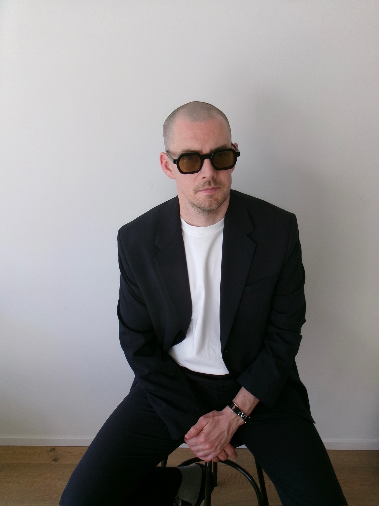 Jordan performing in a club setting